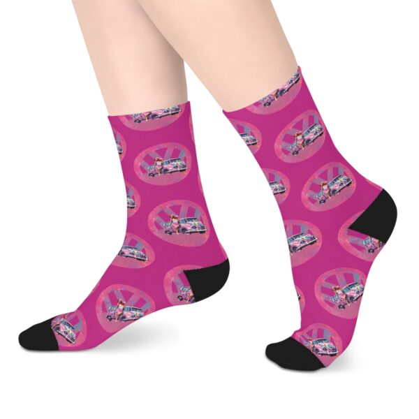 Barbiecore Van Girl Mid-length Socks